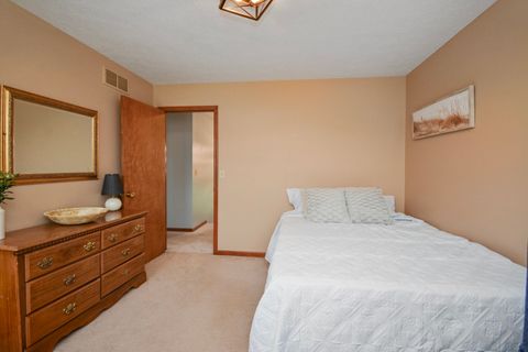 Tiny photo for 1418 Ironwood Cc Drive, Normal, IL 61761 (MLS # 12434840)