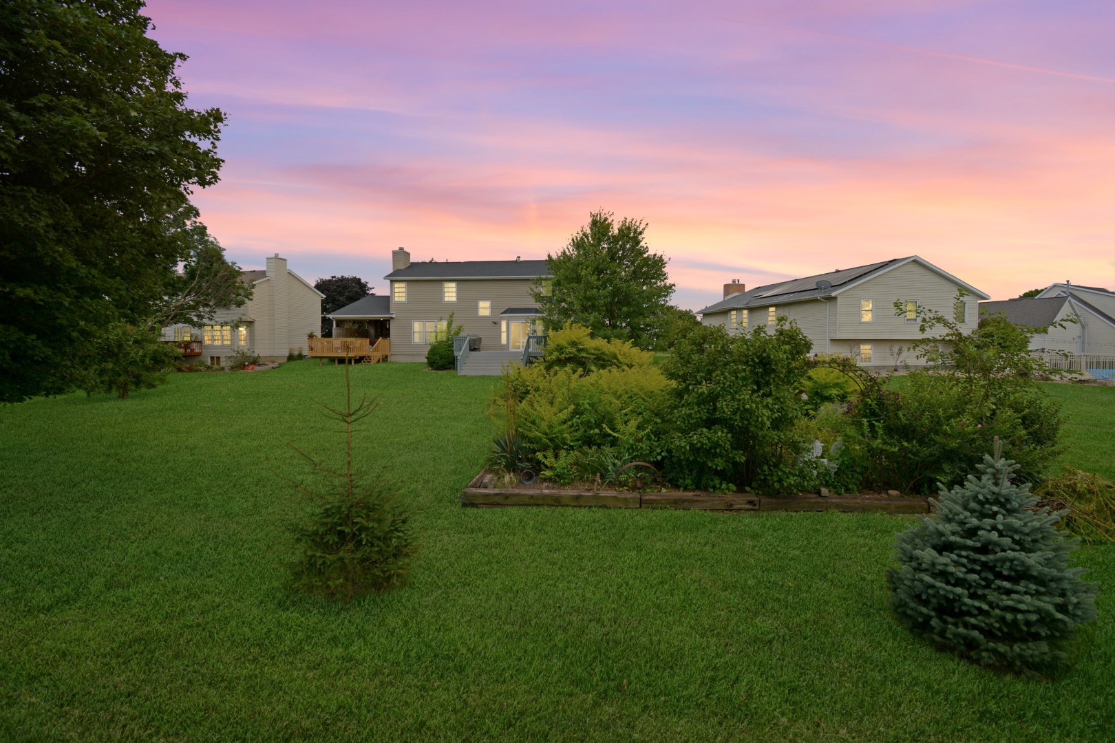 Normal, Illinois 61761, United States, 4 Bedrooms Bedrooms, ,3 BathroomsBathrooms,Residential,Active,186121