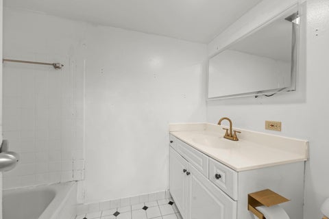 Tiny photo for 2005 Valencia Drive #306D, Northbrook, IL 60062 (MLS # 12739713)