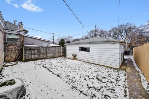 Tiny photo for 3110 W JARVIS Avenue, Chicago, IL 60645 (MLS # 12546743)