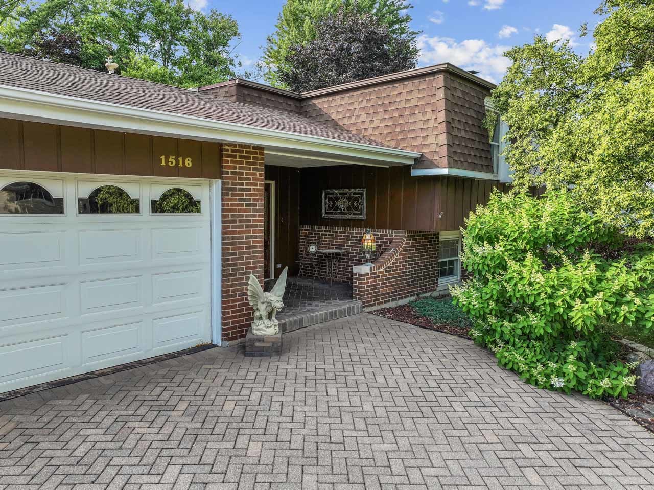 1516 Pembroke Lane