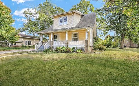 Tiny photo for 206 E Illinois Street, Mansfield, IL 61854 (MLS # 12468802)