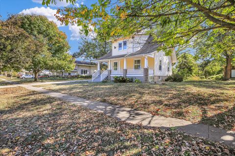 Tiny photo for 206 E Illinois Street, Mansfield, IL 61854 (MLS # 12468802)