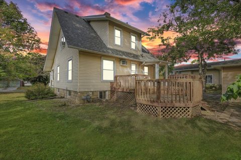 Tiny photo for 206 E Illinois Street, Mansfield, IL 61854 (MLS # 12468802)