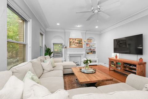 Tiny photo for 2730 N Pine Grove Avenue #1N, Chicago, IL 60614 (MLS # 12628669)