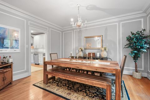 Tiny photo for 2730 N Pine Grove Avenue #1N, Chicago, IL 60614 (MLS # 12628669)