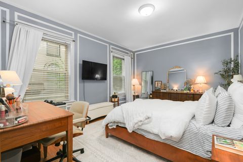 Tiny photo for 2730 N Pine Grove Avenue #1N, Chicago, IL 60614 (MLS # 12628669)