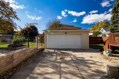 Tiny photo for 2434 N 79TH Avenue, Elmwood Park, IL 60707 (MLS # 12509076)