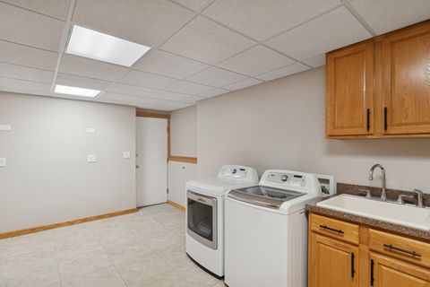 Tiny photo for 1900 Burr Oak Lane, Lindenhurst, IL 60046 (MLS # 12471763)
