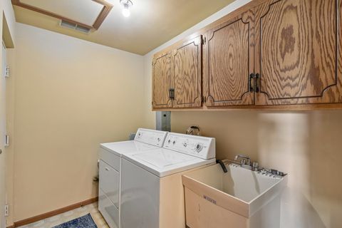 Tiny photo for 16518 Crescent Avenue #2N, Tinley Park, IL 60477 (MLS # 12652800)