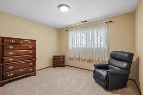 Tiny photo for 16518 Crescent Avenue #2N, Tinley Park, IL 60477 (MLS # 12652800)