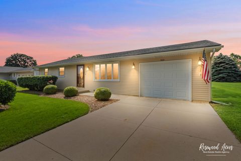 Tiny photo for 502 E 3rd Street, Herscher, IL 60941 (MLS # 12434003)