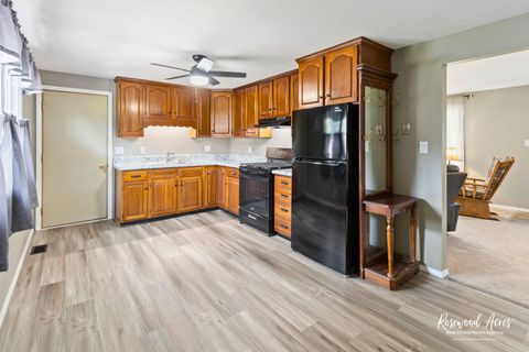 Tiny photo for 502 E 3rd Street, Herscher, IL 60941 (MLS # 12434003)