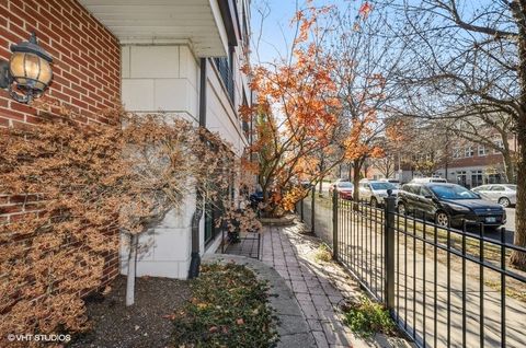 Tiny photo for 1507 S Prairie Avenue, Chicago, IL 60605 (MLS # 12589495)