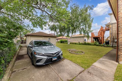 Tiny photo for 2506 Scoville Avenue, Berwyn, IL 60402 (MLS # 12482835)