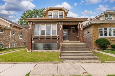 Tiny photo for 2506 Scoville Avenue, Berwyn, IL 60402 (MLS # 12482835)