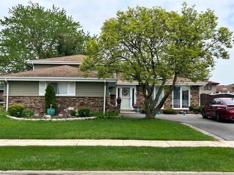 Photo of 16625 Kenwood Avenue, South Holland, IL 60473 (MLS # 12632742)