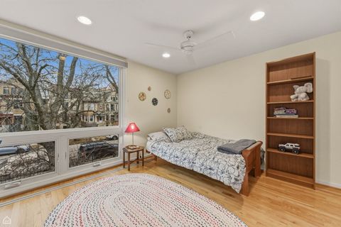 Tiny photo for 5631 S Blackstone Avenue, Chicago, IL 60637 (MLS # 12576745)