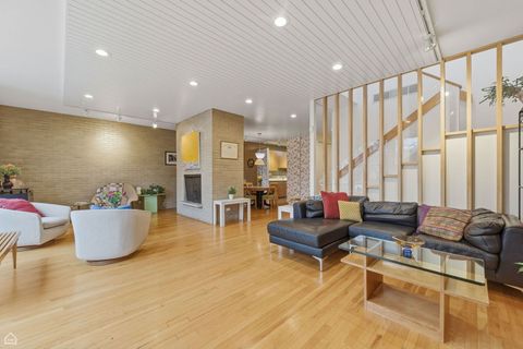 Tiny photo for 5631 S Blackstone Avenue, Chicago, IL 60637 (MLS # 12576745)