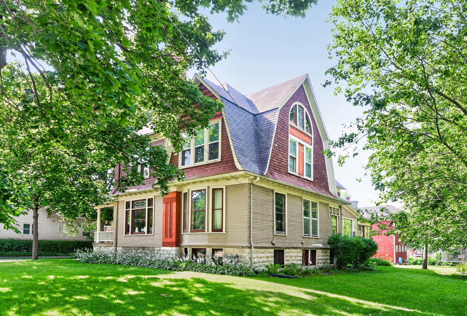 120 Elmwood Place