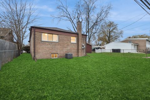 Tiny photo for 468 Joyce Court, South Holland, IL 60473 (MLS # 12585268)