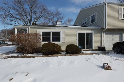Tiny photo for 195 Mary Court #A, Bartlett, IL 60103 (MLS # 12560932)