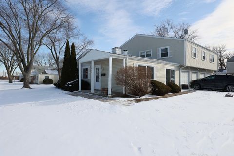 Tiny photo for 195 Mary Court #A, Bartlett, IL 60103 (MLS # 12560932)