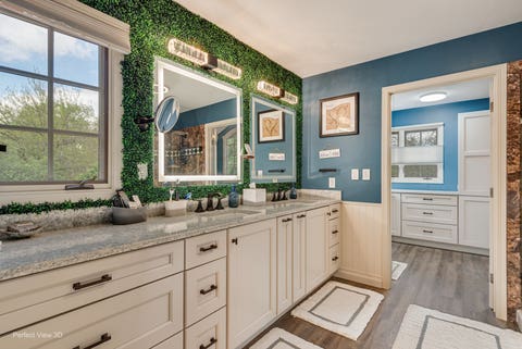 Tiny photo for 38w337 Dean Street, St. Charles, IL 60175 (MLS # 12655818)