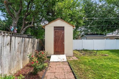 Tiny photo for 14631 Knox Avenue, Midlothian, IL 60445 (MLS # 12732898)
