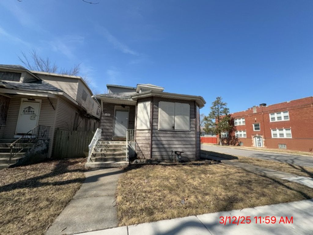 listing image 0