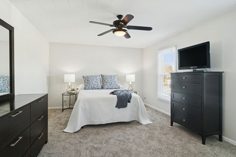 Tiny photo for 4210 N Walnut Avenue, Arlington Heights, IL 60004 (MLS # 12545980)