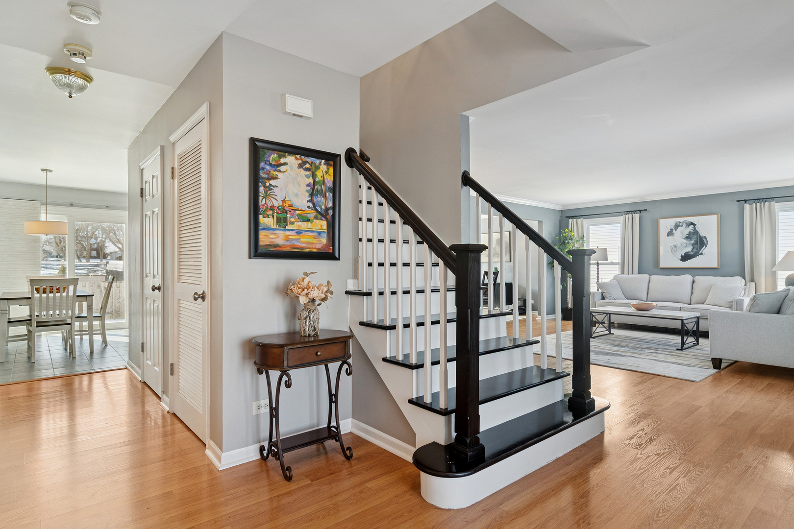 4210 N Walnut Avenue