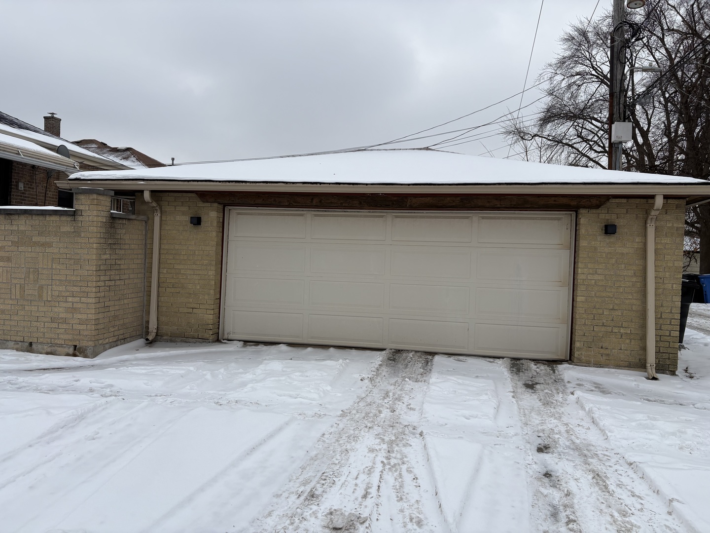 8800 S Merrill Avenue