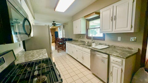 Tiny photo for 128 Laurie Lane, Oswego, IL 60543 (MLS # 12716848)
