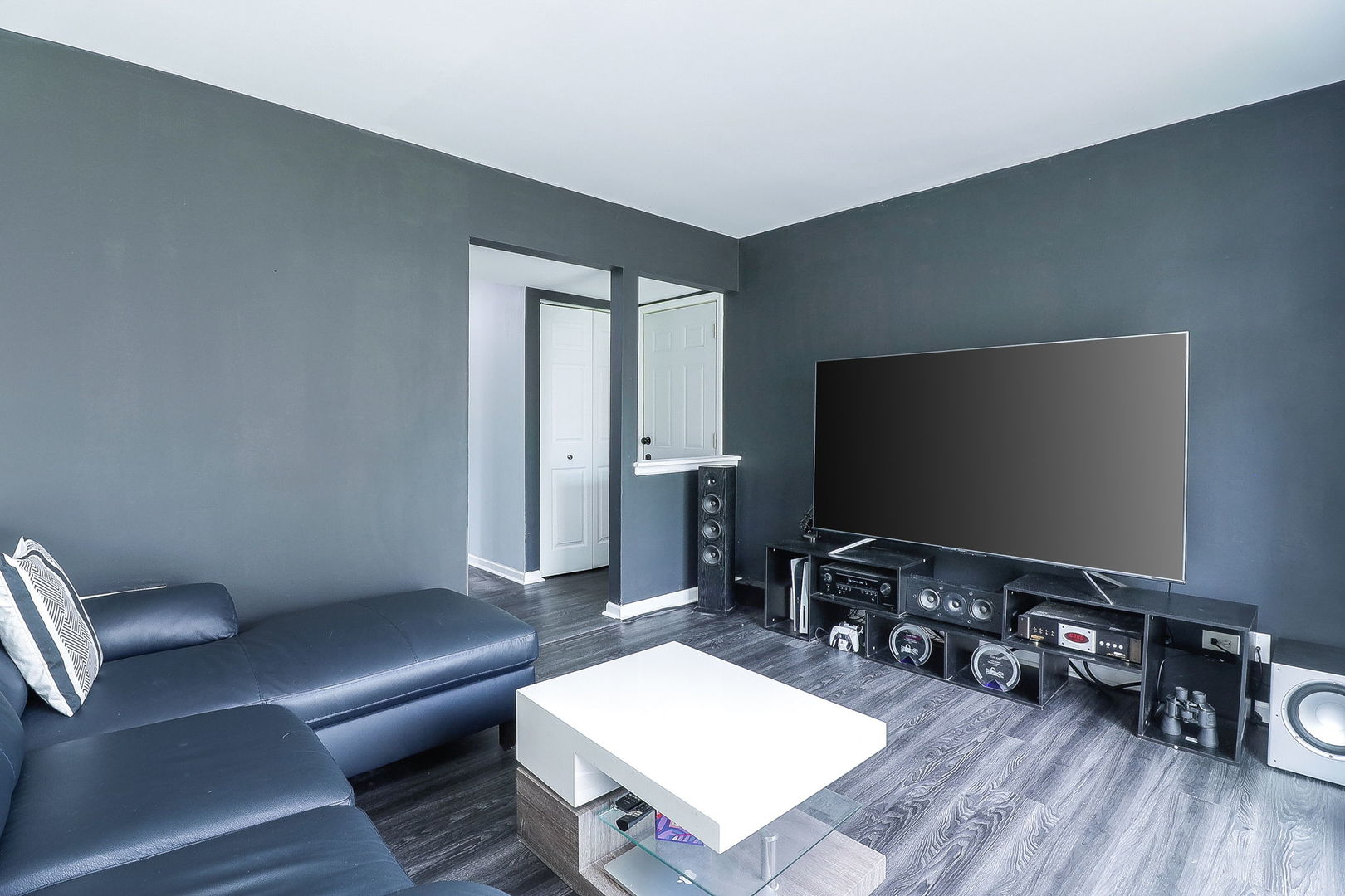 3S173 Birchwood Drive