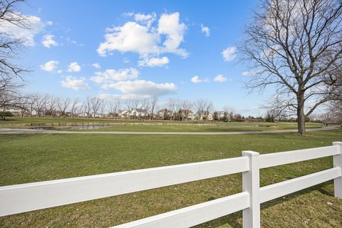 Tiny photo for 1634 Vermont Drive, Elk Grove Village, IL 60007 (MLS # 12630871)