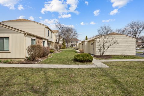 Tiny photo for 1634 Vermont Drive, Elk Grove Village, IL 60007 (MLS # 12630871)