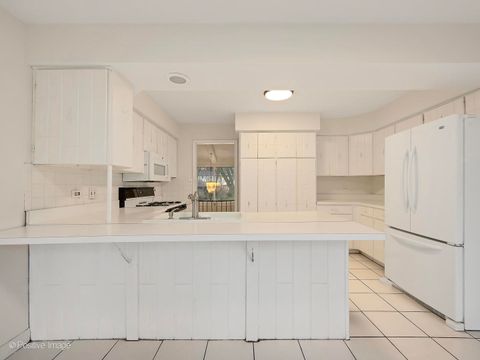 Tiny photo for 1117 Barberry Court, Downers Grove, IL 60515 (MLS # 12625917)