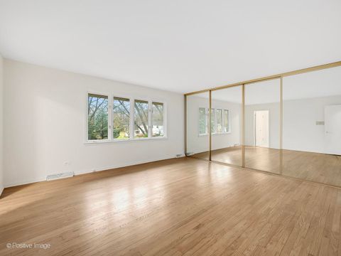 Tiny photo for 1117 Barberry Court, Downers Grove, IL 60515 (MLS # 12625917)