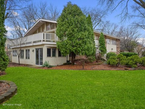 Tiny photo for 1117 Barberry Court, Downers Grove, IL 60515 (MLS # 12625917)