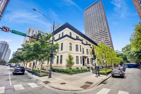 103 W Chestnut Street Chicago IL 60610