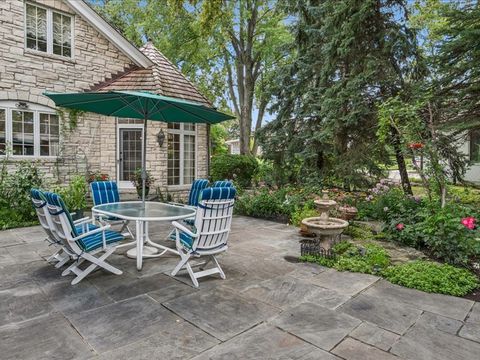 Tiny photo for 1719 Midwest Club Parkway, Oak Brook, IL 60523 (MLS # 12561671)