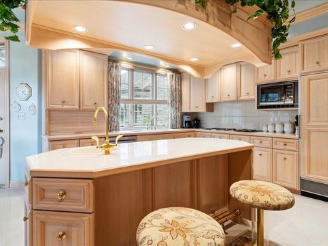 Tiny photo for 1719 Midwest Club Parkway, Oak Brook, IL 60523 (MLS # 12561671)