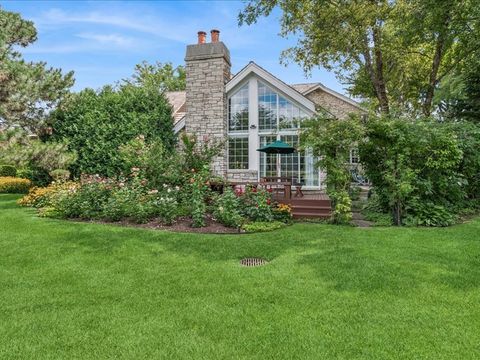 Tiny photo for 1719 Midwest Club Parkway, Oak Brook, IL 60523 (MLS # 12561671)