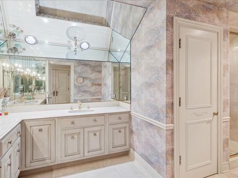 Tiny photo for 1719 Midwest Club Parkway, Oak Brook, IL 60523 (MLS # 12561671)