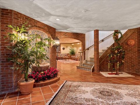 Tiny photo for 1719 Midwest Club Parkway, Oak Brook, IL 60523 (MLS # 12561671)