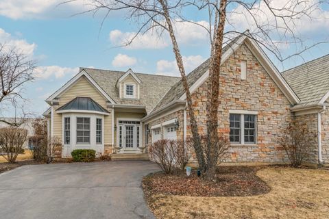 Tiny photo for 60 S Canterbury Court, Lake Forest, IL 60045 (MLS # 12584064)