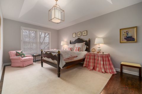 Tiny photo for 60 S Canterbury Court, Lake Forest, IL 60045 (MLS # 12584064)