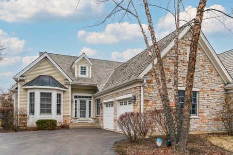 60 S Canterbury Court Lake Forest IL 60045