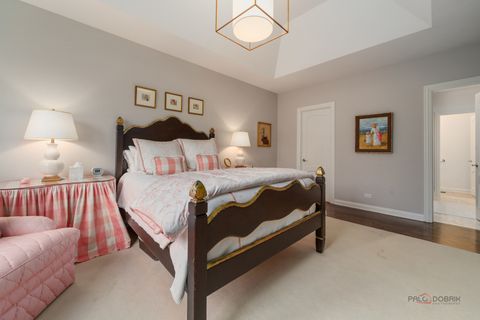 Tiny photo for 60 S Canterbury Court, Lake Forest, IL 60045 (MLS # 12584064)